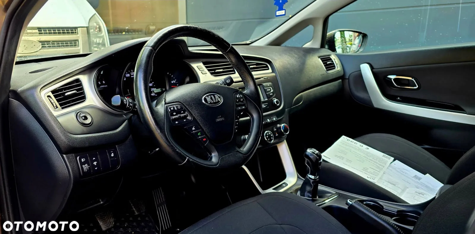 Kia Ceed 1.4 CRDi 90 Vision - 24
