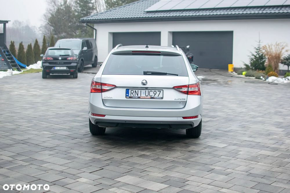 Skoda Superb - 17