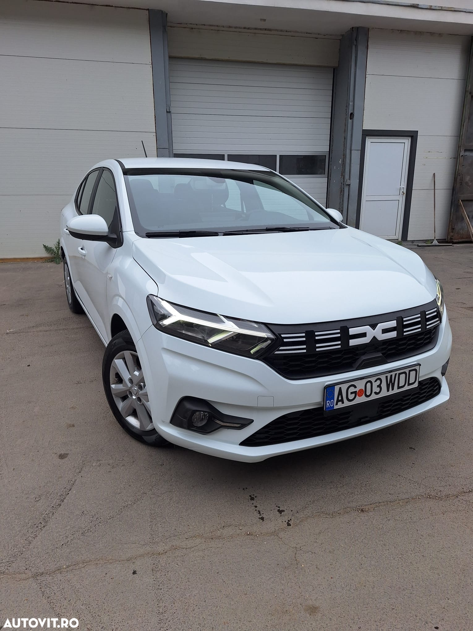 Dacia Logan TCe 90 MT6 Comfort - 2