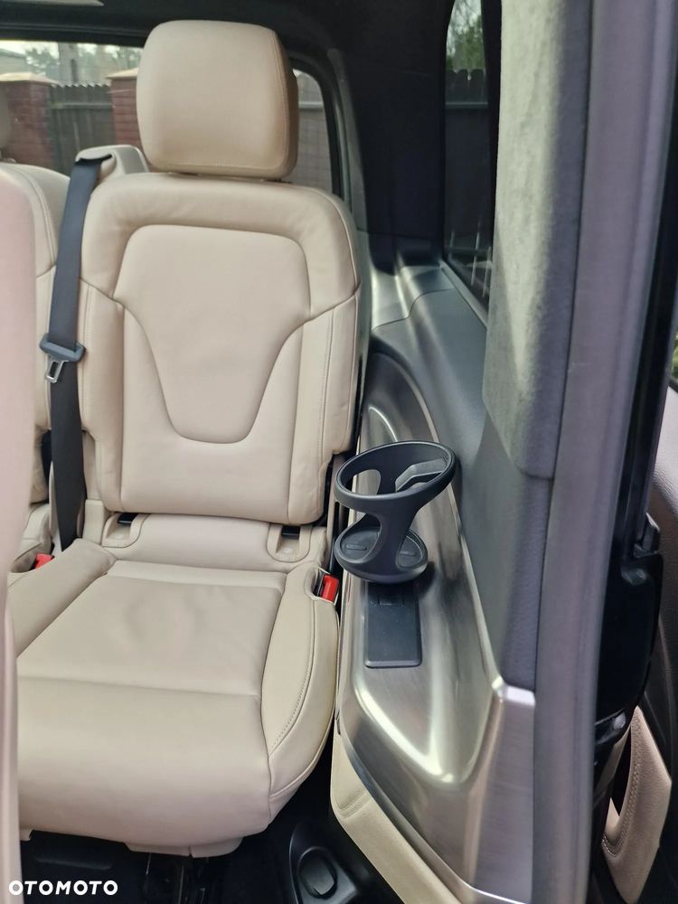 Mercedes-Benz Klasa V - 24