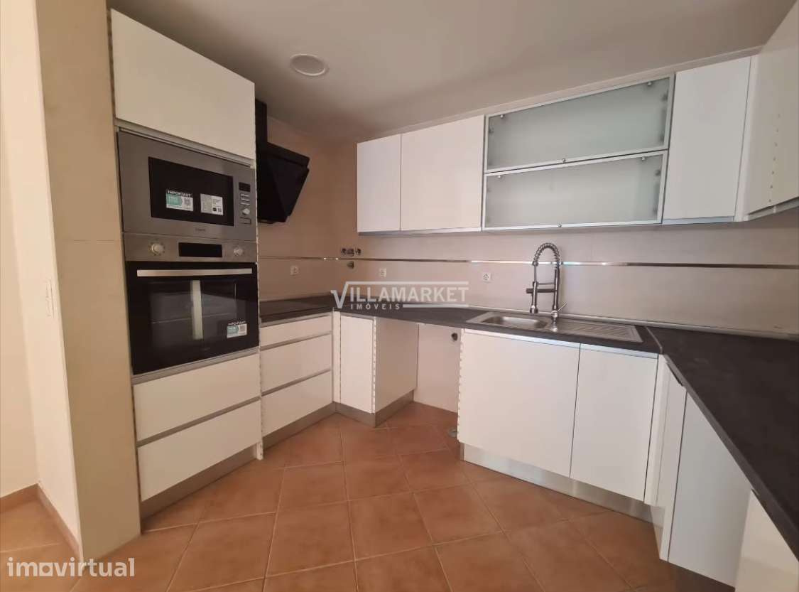 Apartamento T2 + 1 composto por 1 sótão com 69 m2 situado em Marinhais - Grande imagem: 2/27