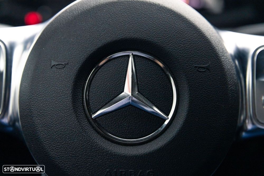 Mercedes-Benz A 250 e AMG Line - 28