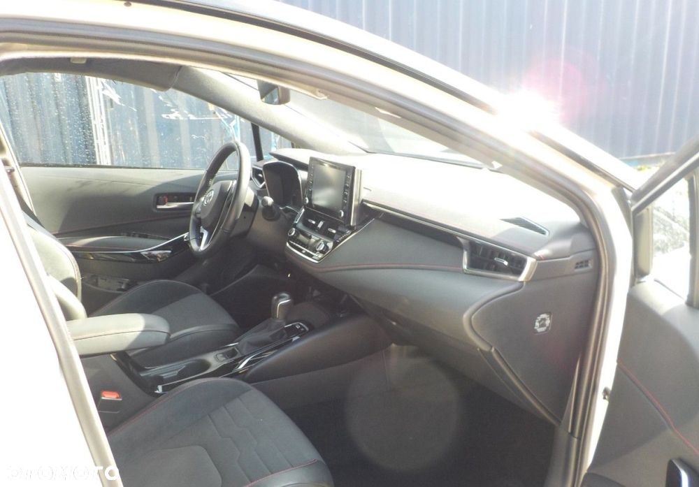 Toyota Corolla - 19