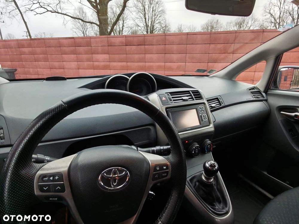 Toyota Verso 2.0 D-4D Sol plus 7os - 8