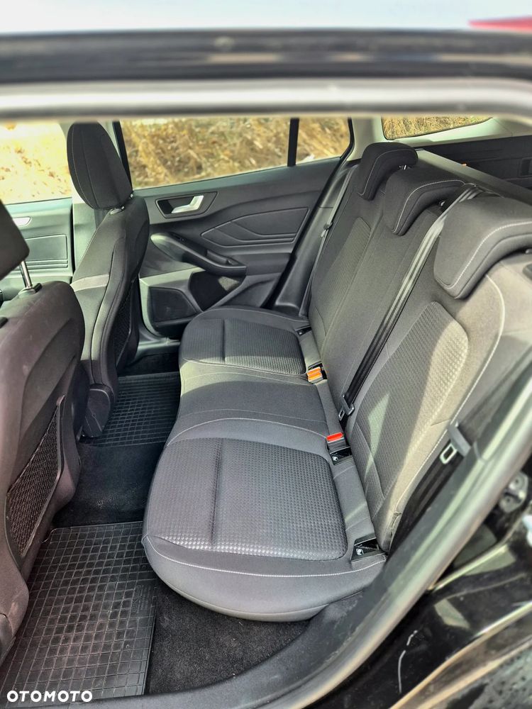 Ford Focus 1.5 EcoBlue SCR Connected - 16