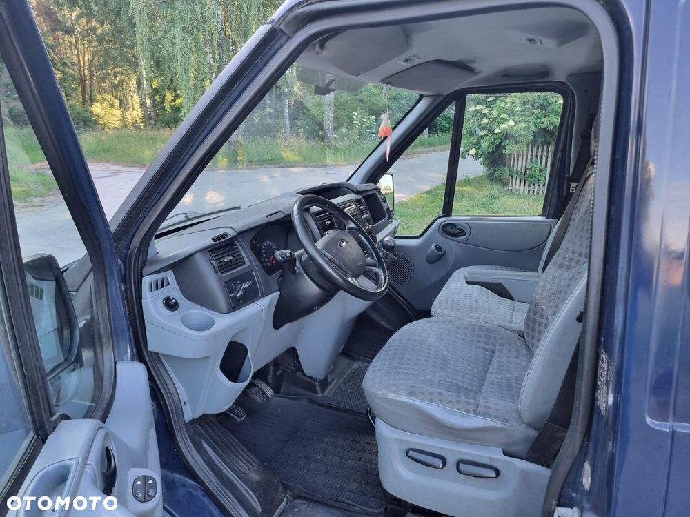 Ford Transit - 9