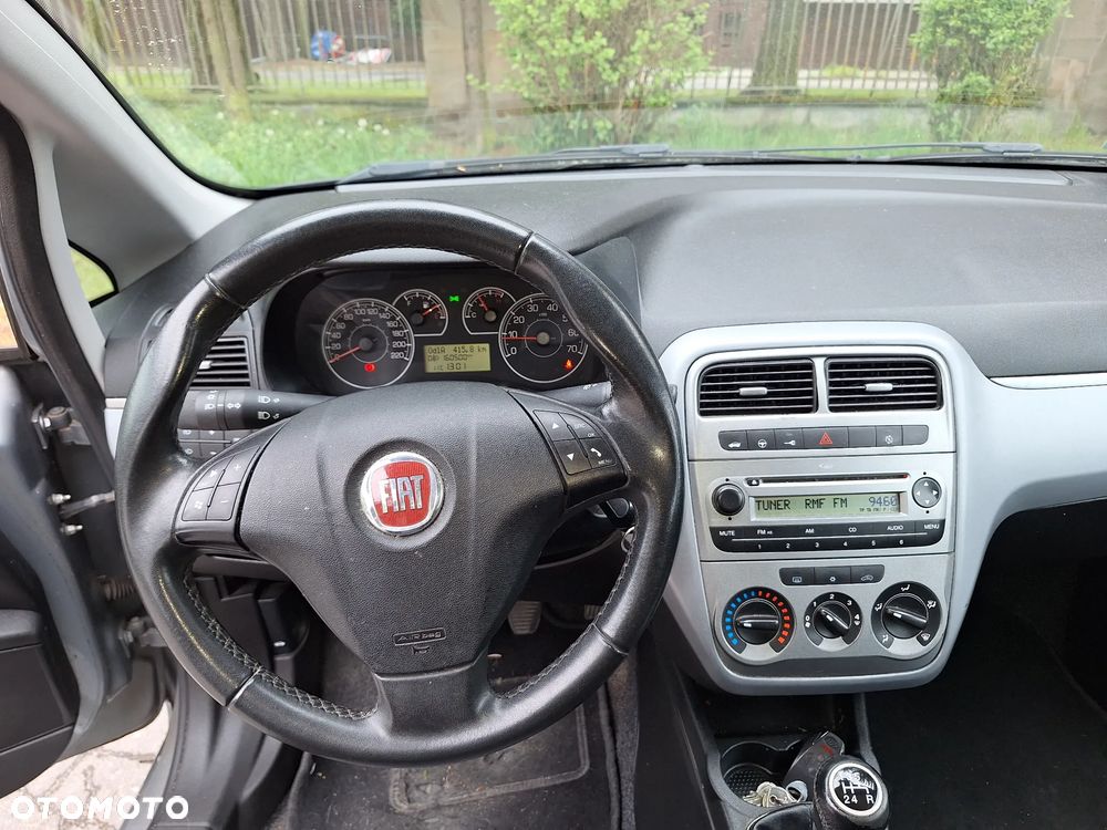Fiat Punto 1.4 Estiva S&S - 9