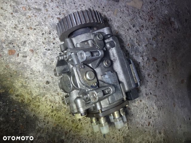 Pompa wtryskowa Audi A6 059130106B - 2