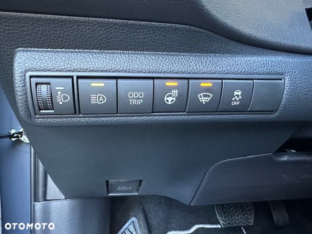 Toyota Corolla 1.8 Business Edition - 30