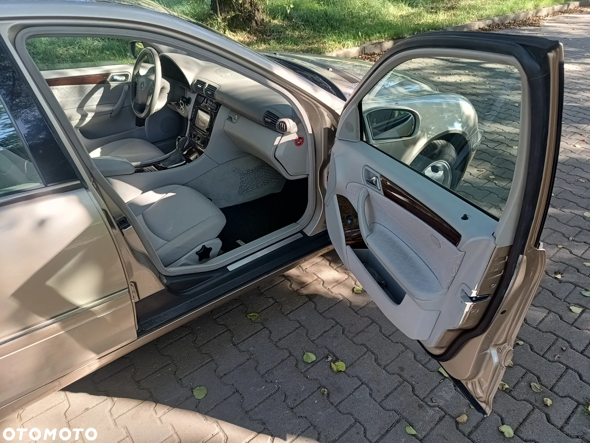 Mercedes-Benz Klasa C 180 T Kompressor Automatik Elegance - 9