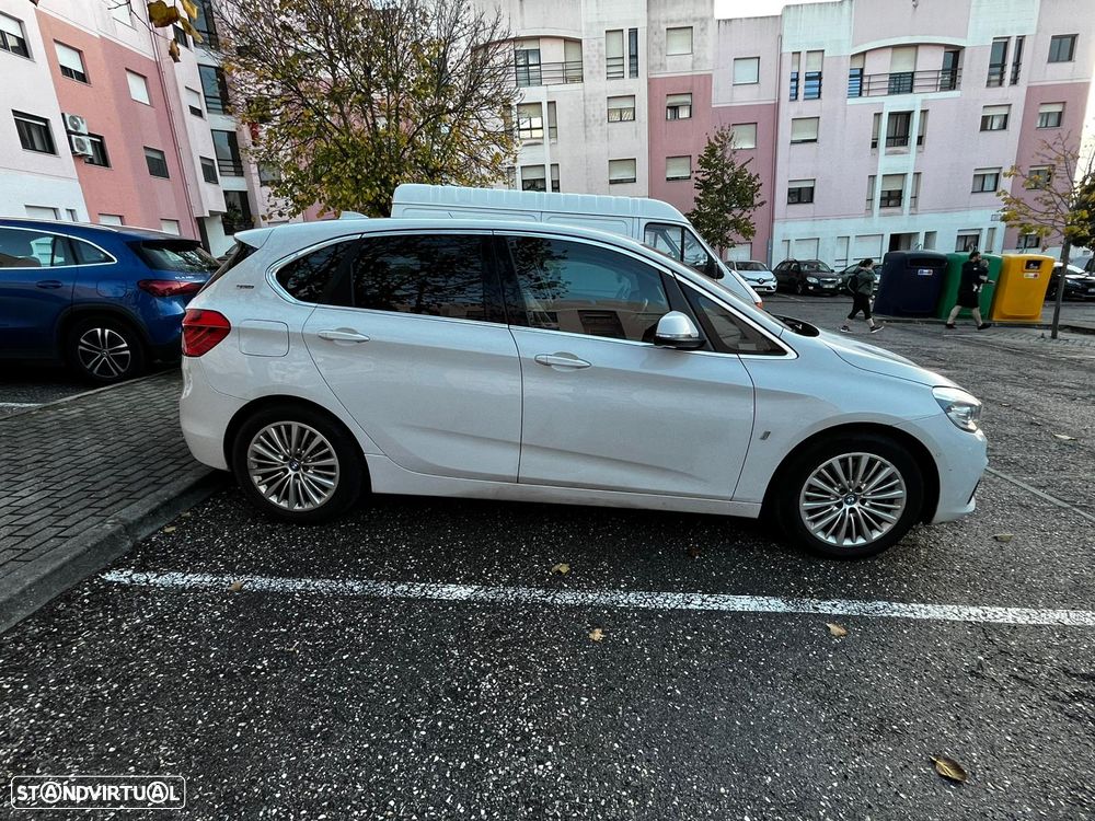BMW 225xe Active Tourer Line Luxury - 2