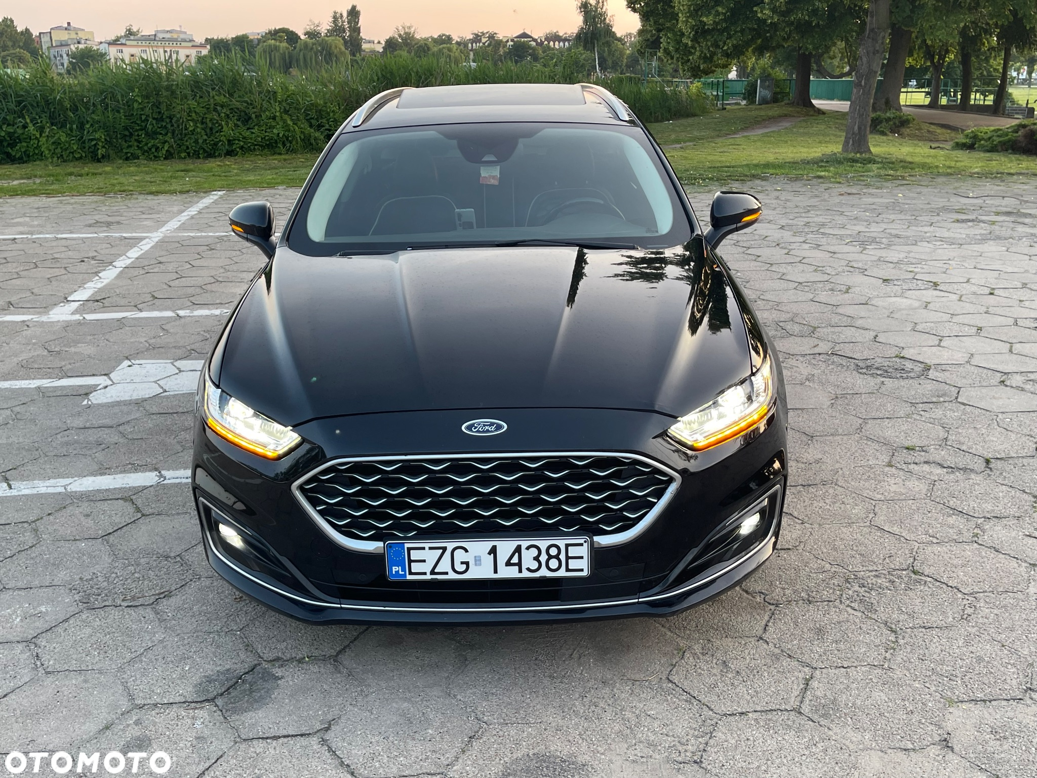 Ford Mondeo Vignale 2.0 Hybrid - 2