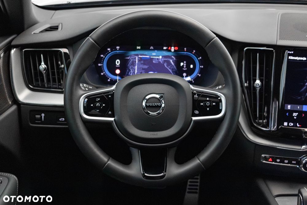 Volvo XC 60 B4 D AWD Plus Dark - 15