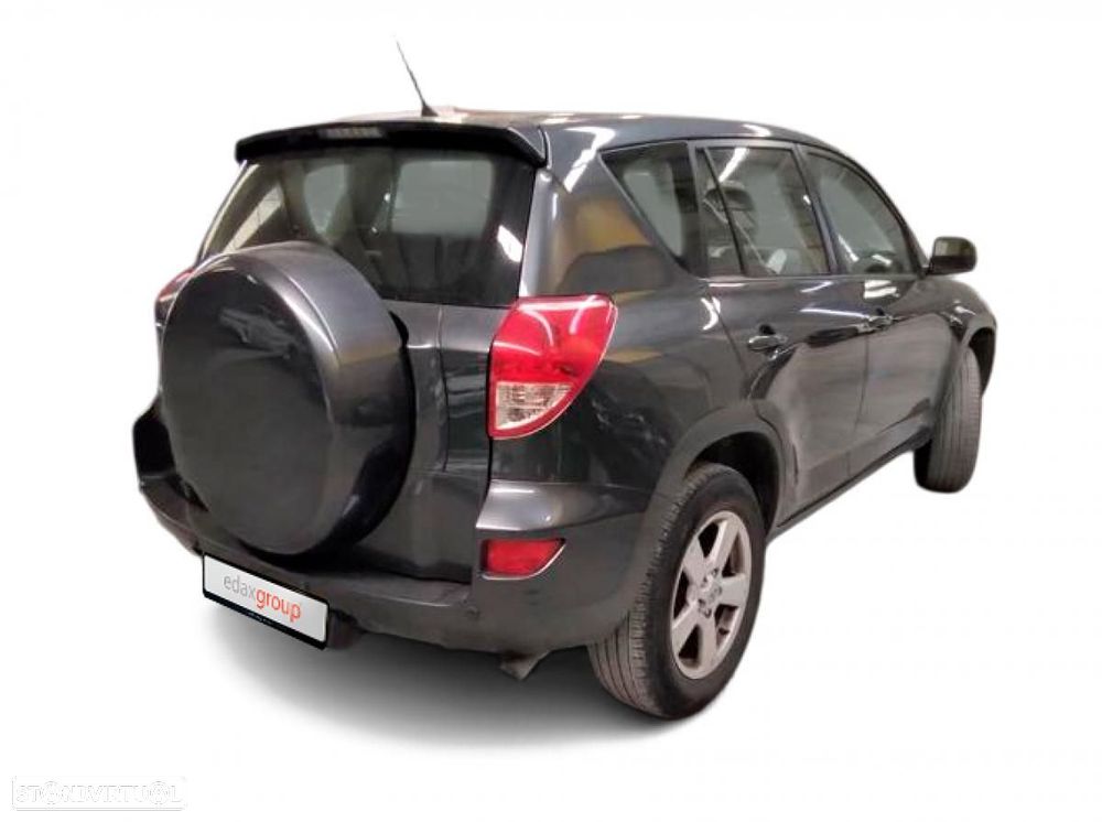 Toyota RAV4 2.2 D-4D - 2
