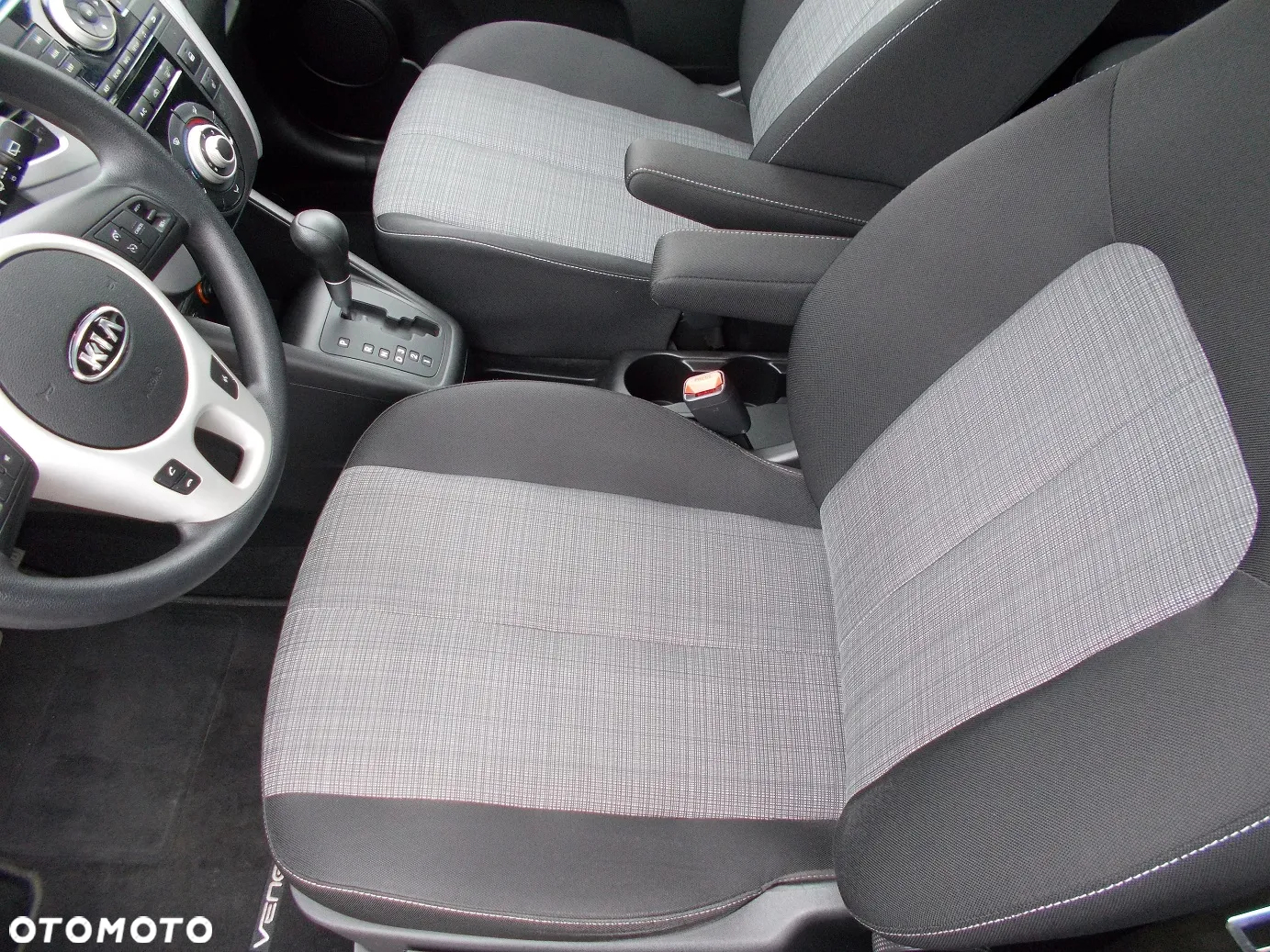 Kia Venga 1.6 M - 17