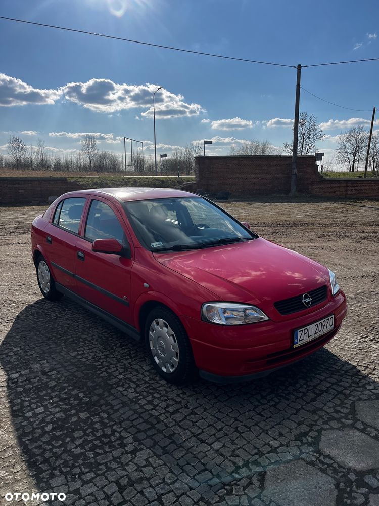 Opel Astra 1.4 - 8