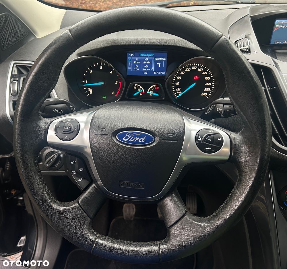 Ford Kuga 2.0 TDCi 2x4 Titanium - 23