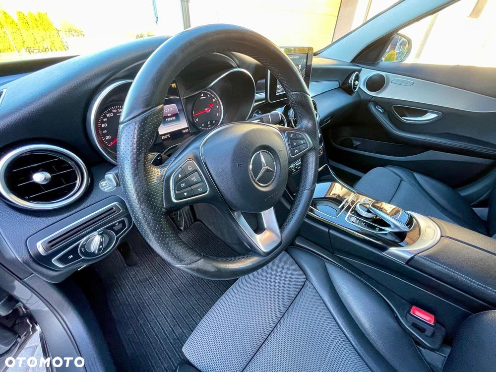 Mercedes-Benz Klasa C 180 9G-TRONIC - 17