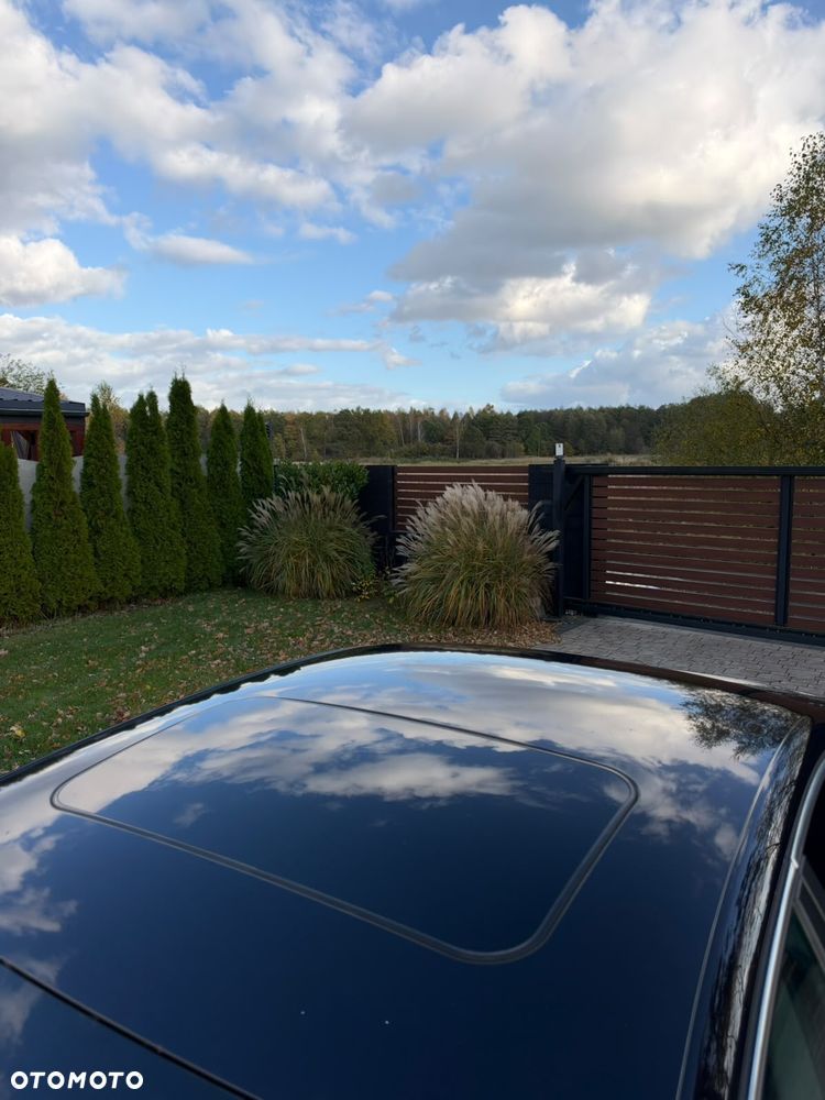 Volkswagen Passat - 14