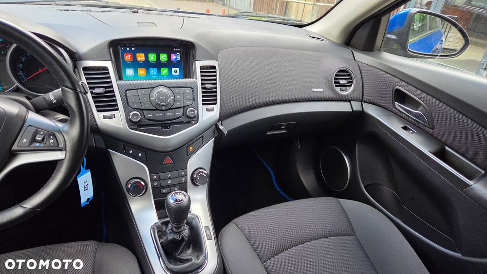 Chevrolet Cruze 1.4 T LTZ - 30