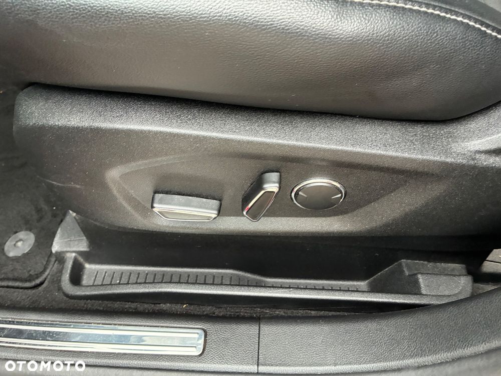 Ford S-Max 2.0 TDCi Titanium - 24