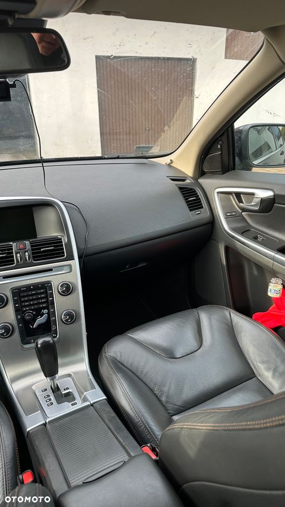Volvo XC 60 - 10