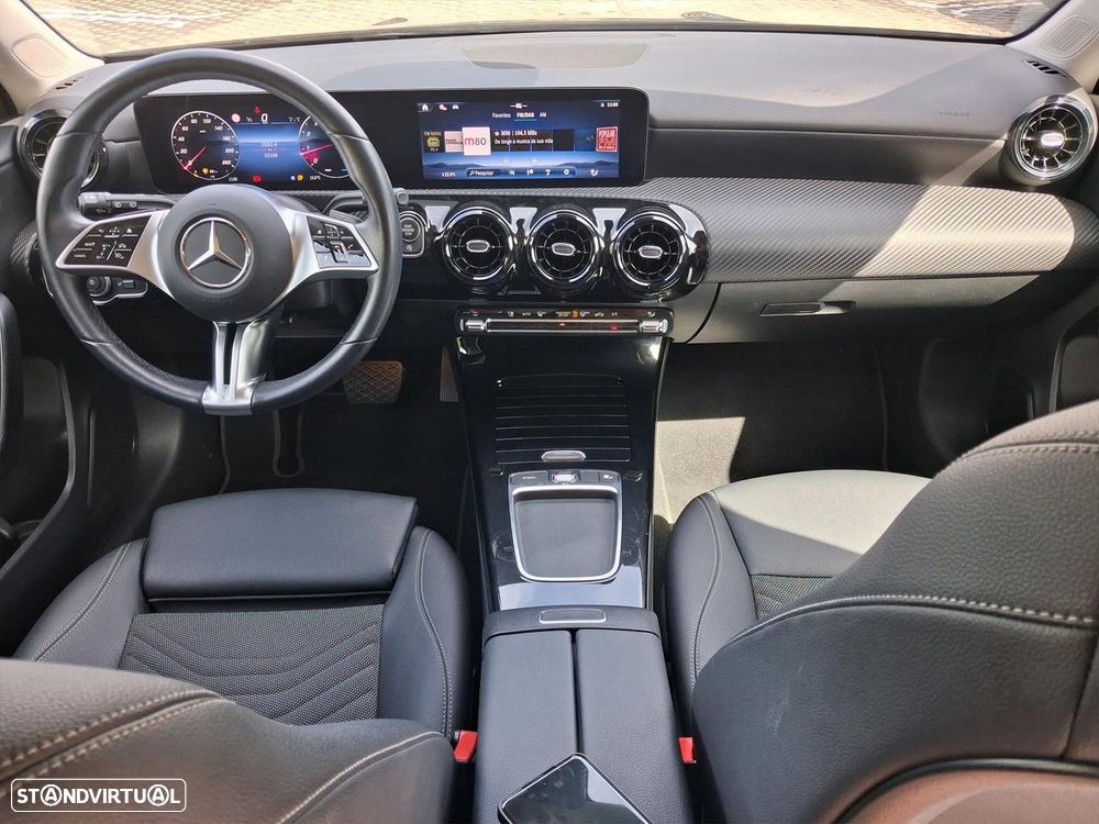 Mercedes-Benz A 200 Style Plus Aut. - 17