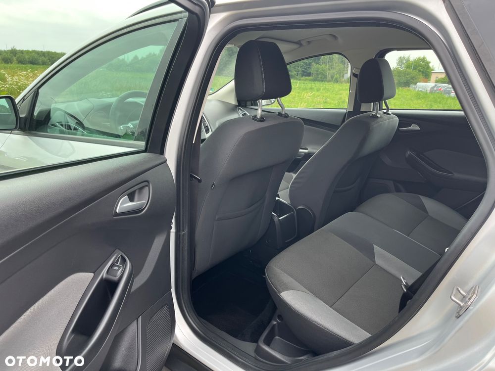 Ford Focus 1.6 TDCi DPF Trend - 12