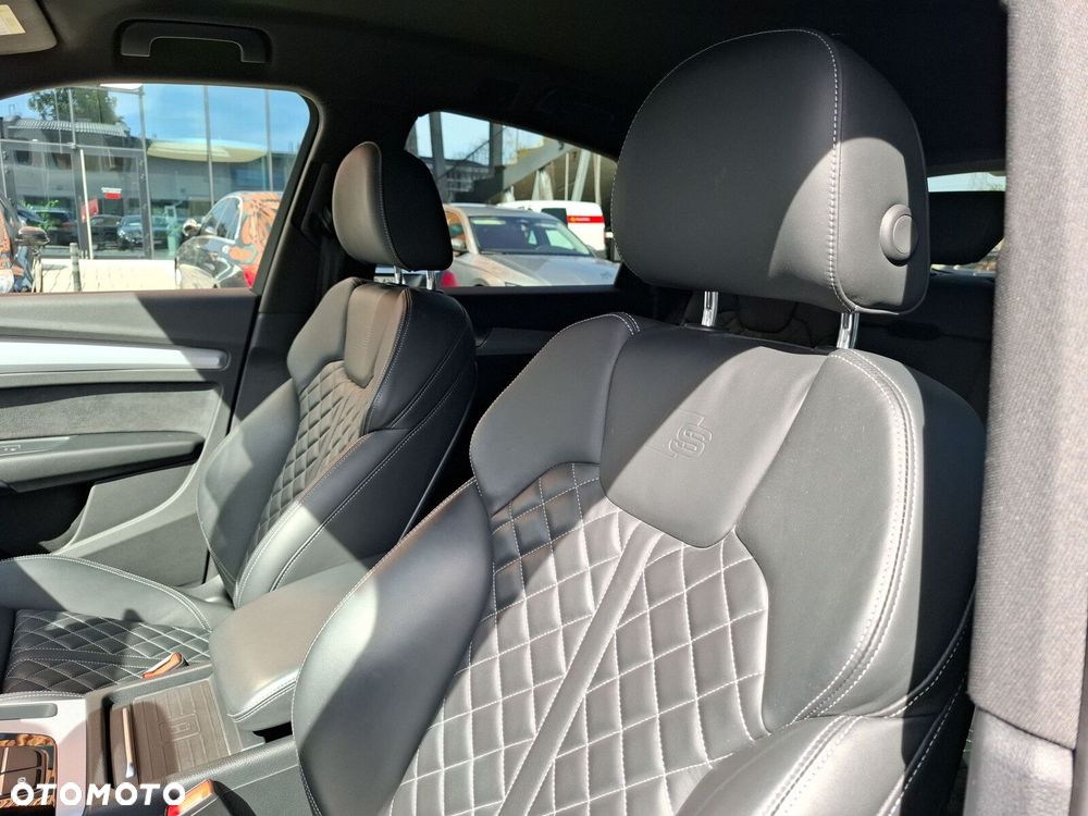 Audi Q5 Sportback - 28