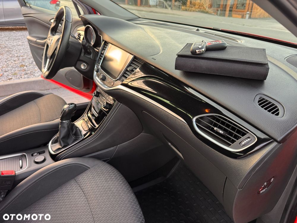 Opel Astra 1.4 Turbo Innovation - 33
