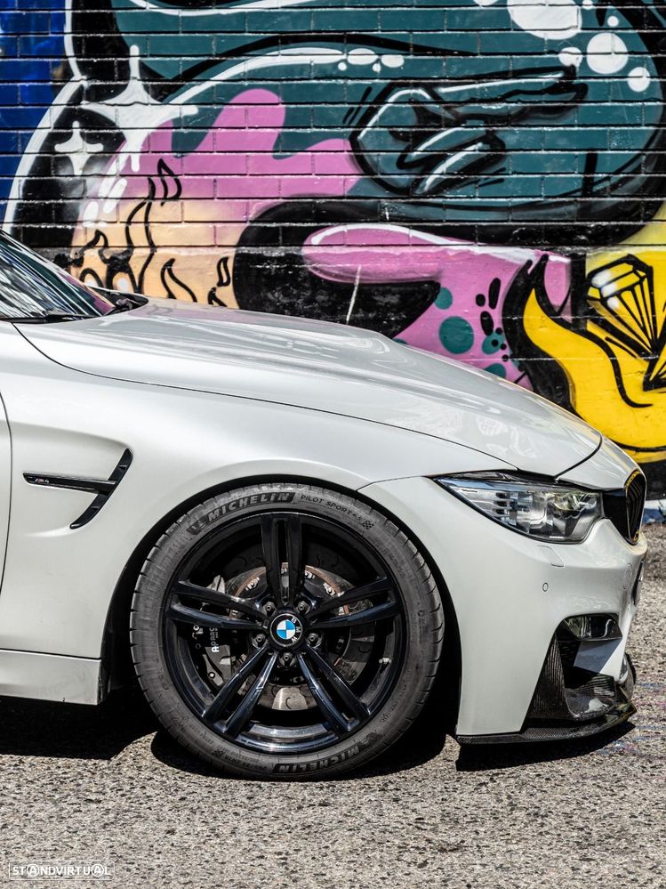BMW M4 DKG - 10