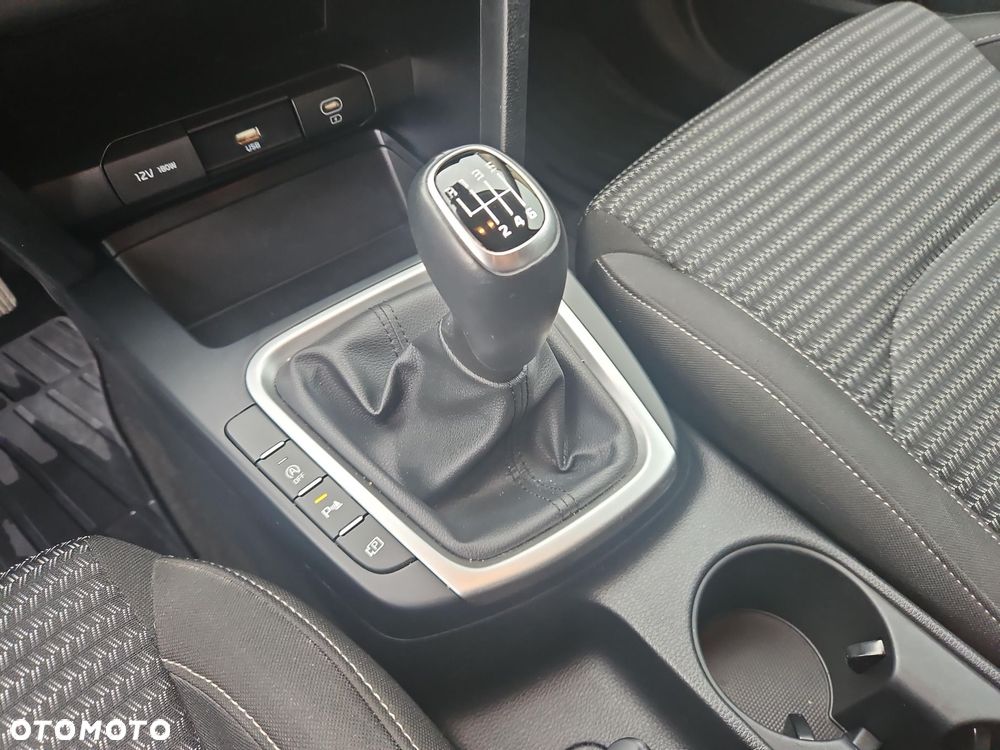 Kia XCeed 1.5 T-GDI M - 15