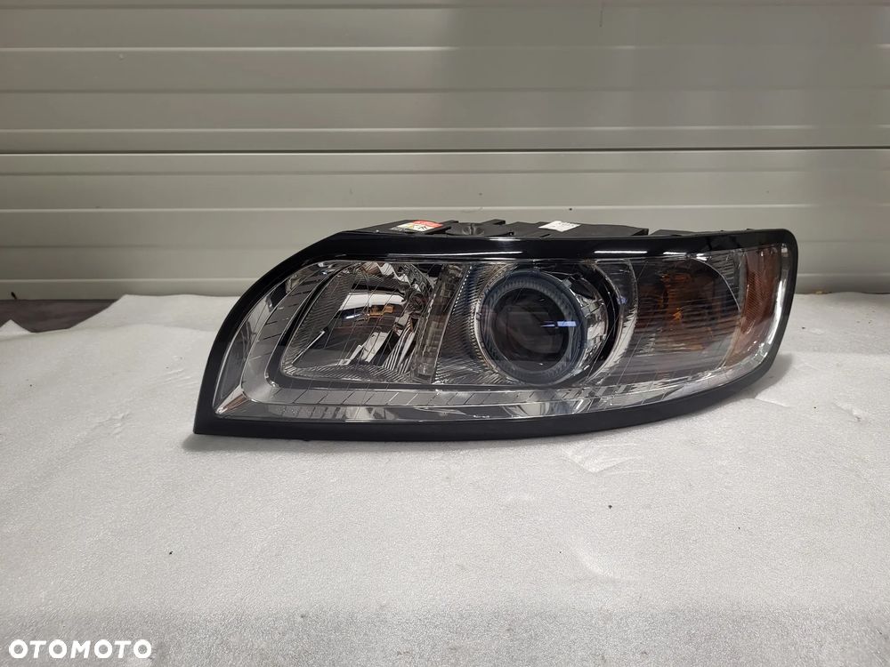 Volvo S40 V50 LIFT XENON LAMPA LEWY PRZÓD KOMPLETNA 31265698 - 1