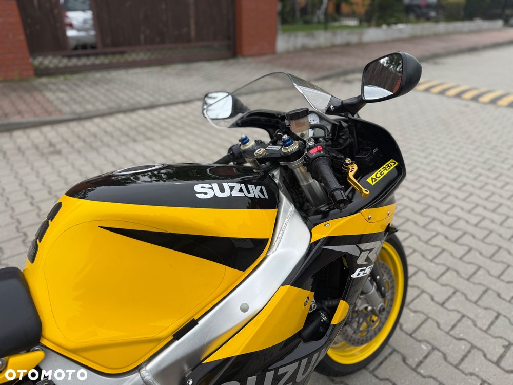 Suzuki GSX-R - 11