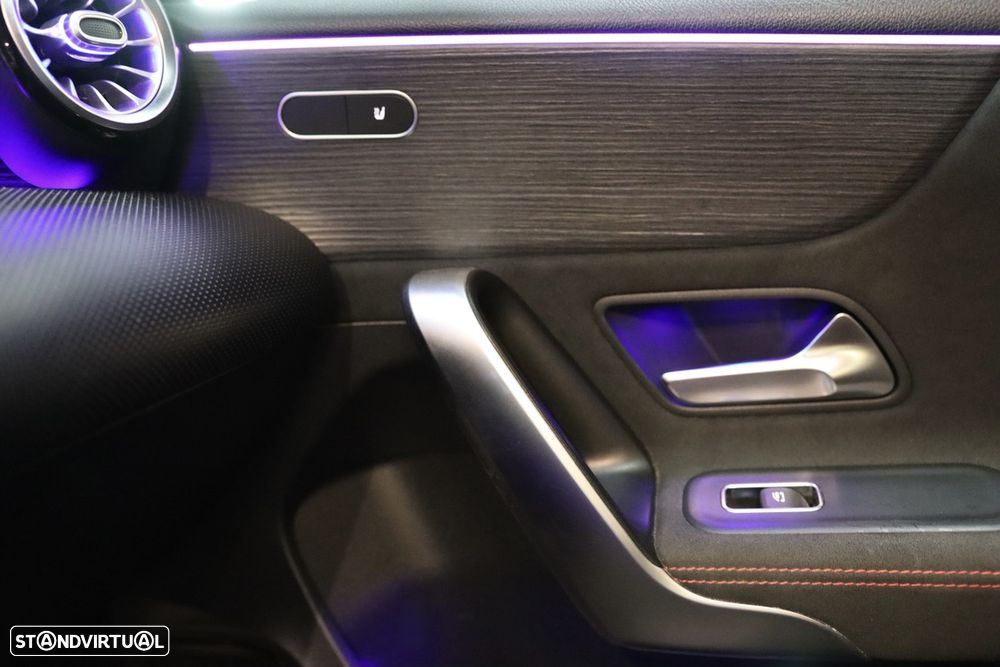 Mercedes-Benz A 180 d 7G-DCT AMG Line - 18