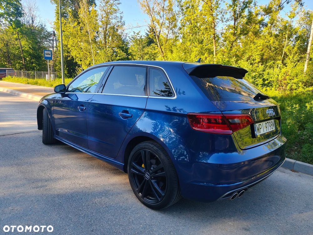 Audi A3 Sportback 2.0 TDI (clean diesel) quattro S tronic S line Sportpaket - 2