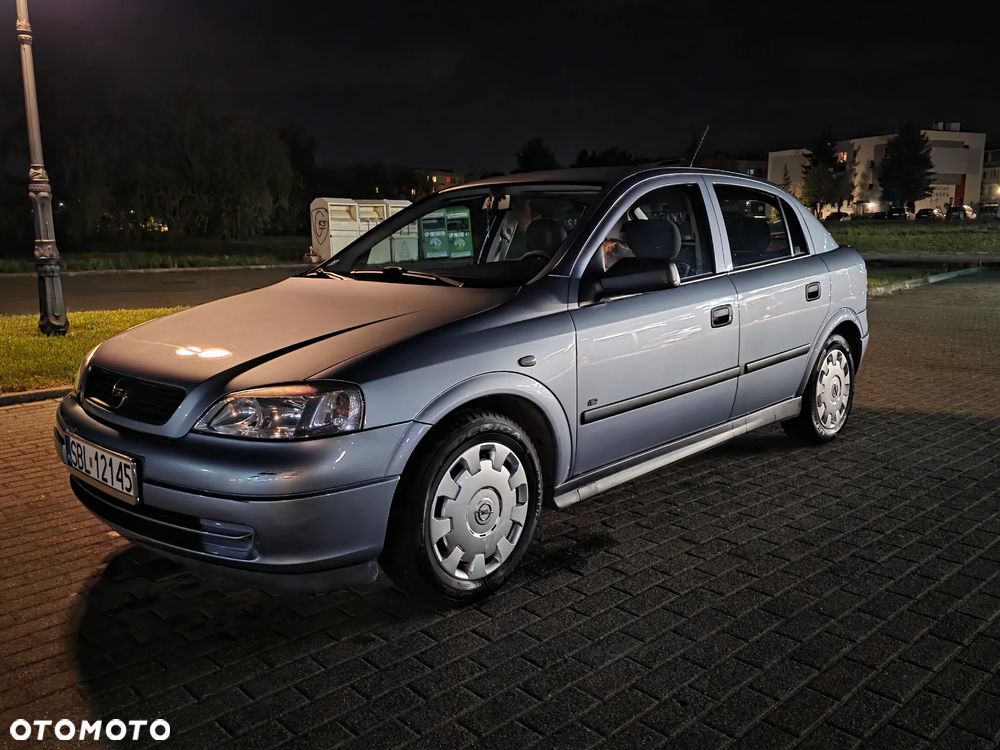 Opel Astra 1.4 - 12