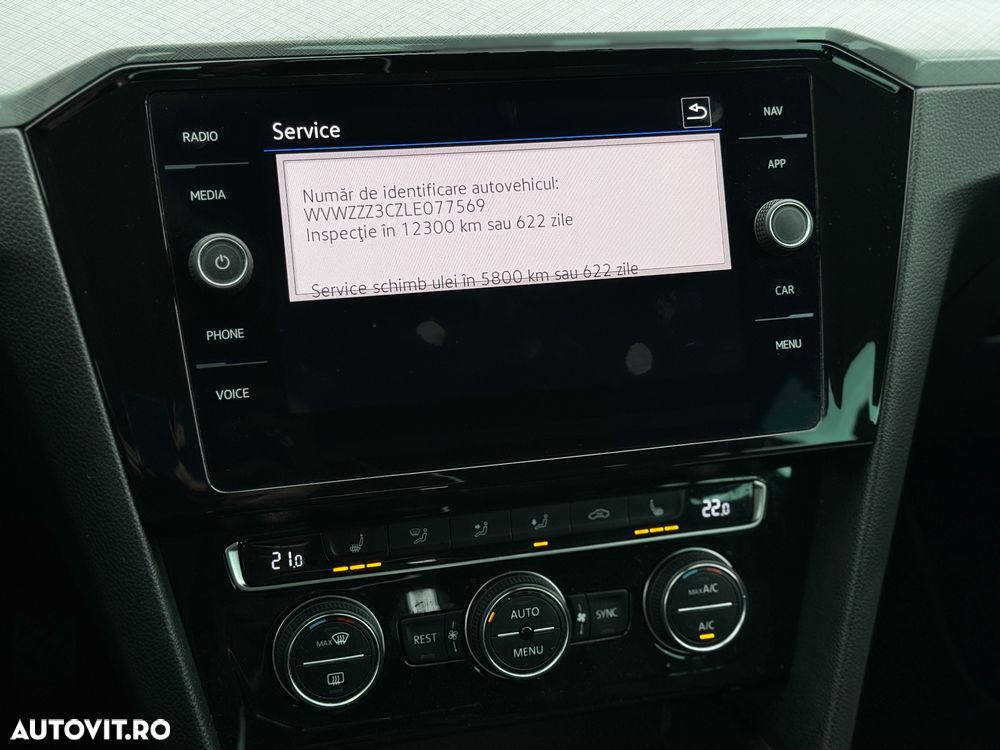 Volkswagen Passat 2.0 TDI SCR DSG Elegance - 8