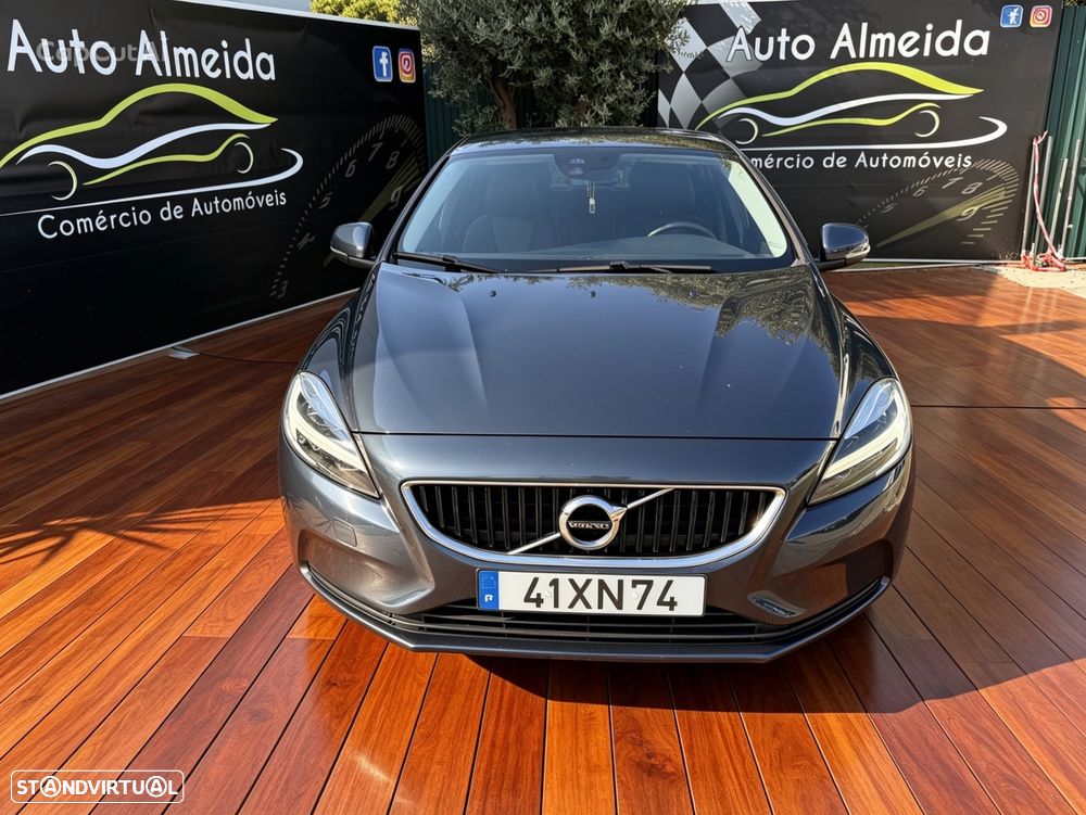 Volvo V40 2.0 D3 Momentum - 12