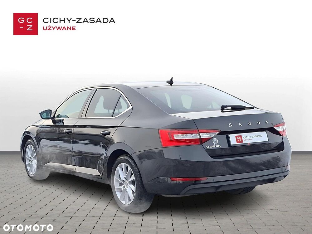 Skoda Superb 2.0 TDI SCR Ambition DSG - 7