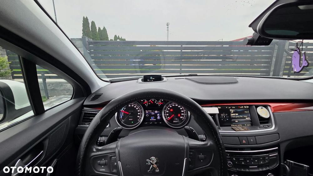 Peugeot 508 RXH Hybrid4 - 22