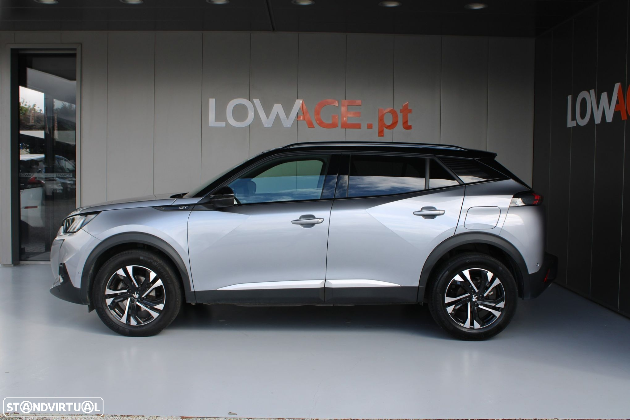 Peugeot 2008 1.2 PureTech GT - 17