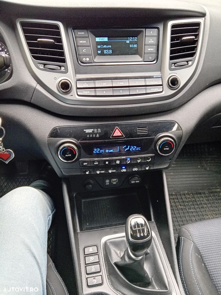 Hyundai Tucson 2.0 CRDI 4WD 6MT Style - 5