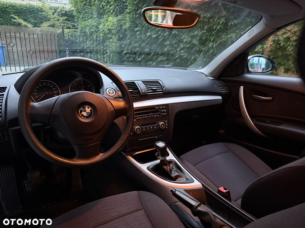 BMW Seria 1 118d - 12