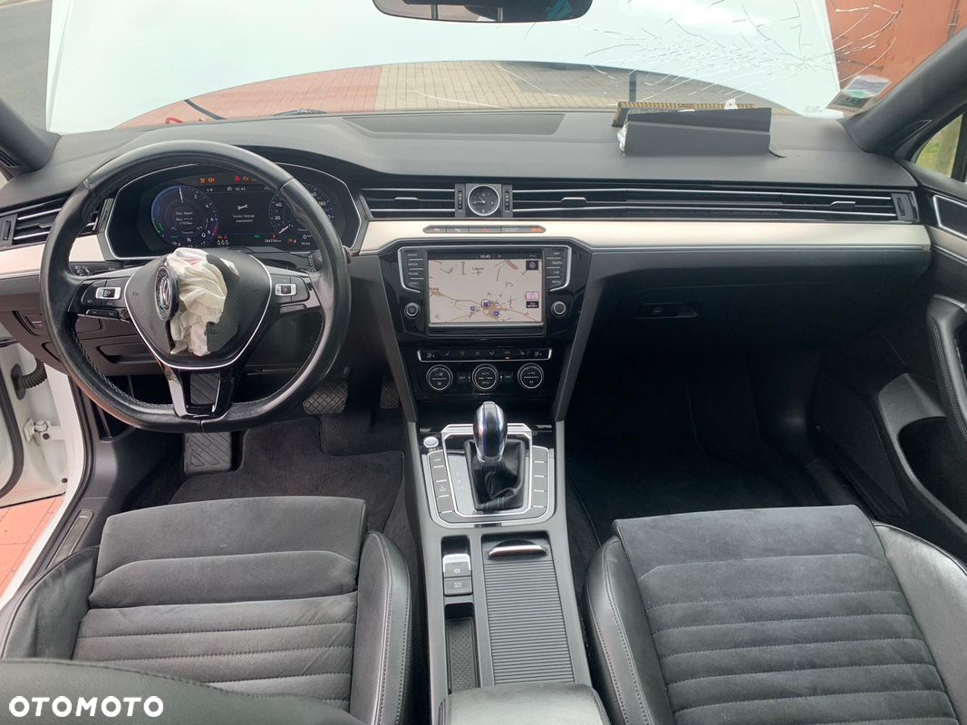 Volkswagen Passat - 20