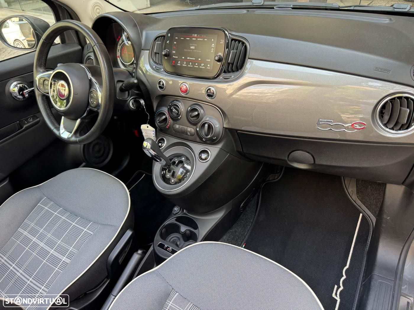 Fiat 500C 1.2 Lounge Dualogic - 32