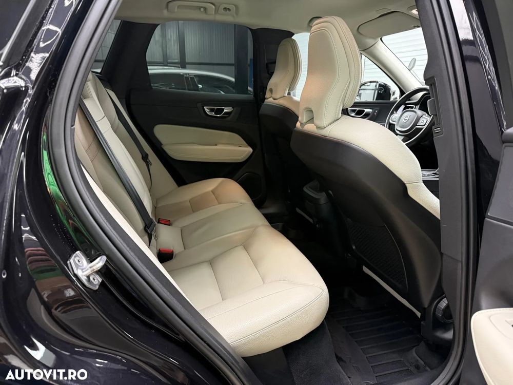 Volvo XC 60 D4 Momentum - 27