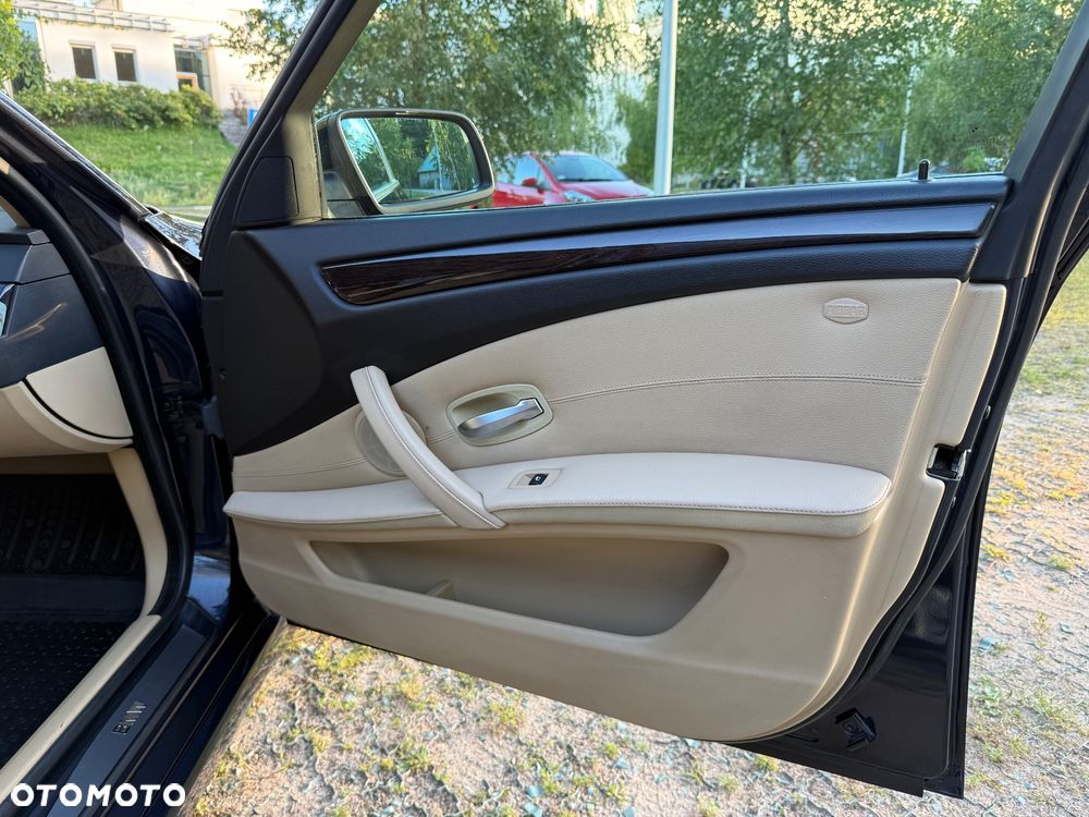 BMW Seria 5 520d - 21