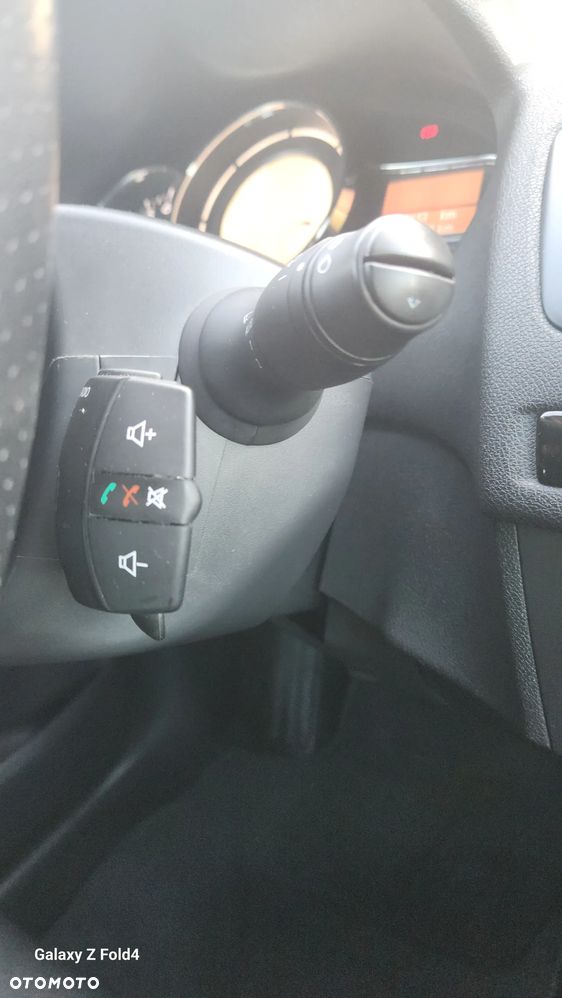 Renault Megane ENERGY TCe 130 BOSE EDITION - 23