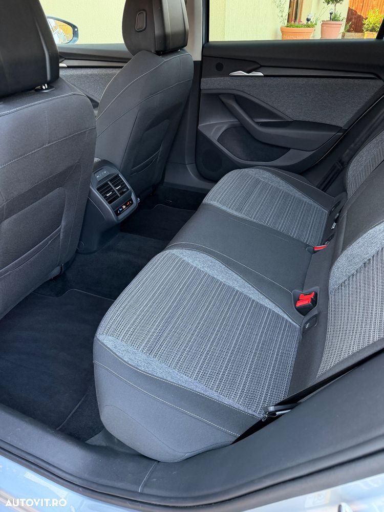 Skoda Superb 2.0 TDI DSG Premium Edition - 13